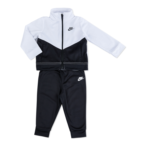 Nike boys 2pc Set sizes 24M