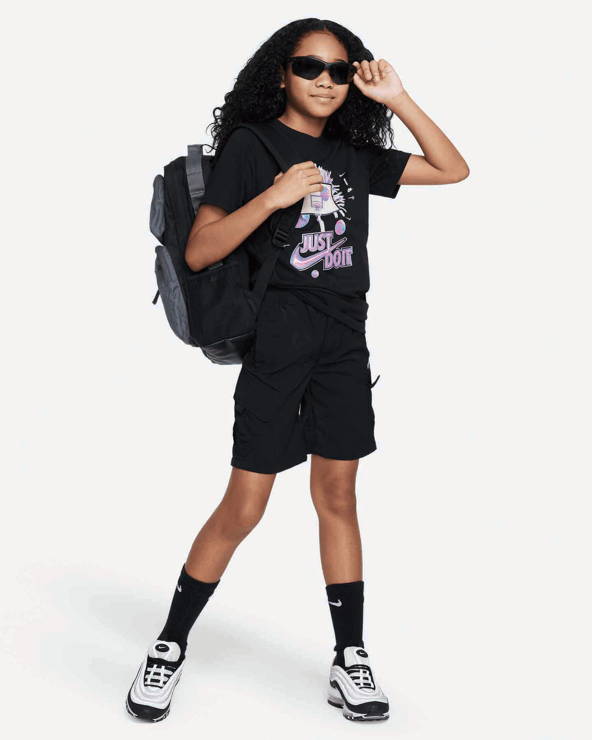 Nike Kids Just Do It T-Shirt Black, Size M girl
