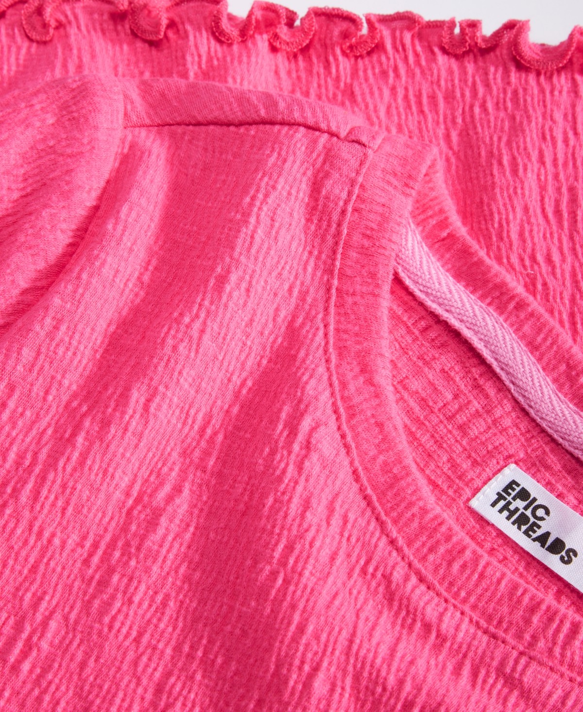 Epic Threads Textured T-Shirt XL Pink 
Girl