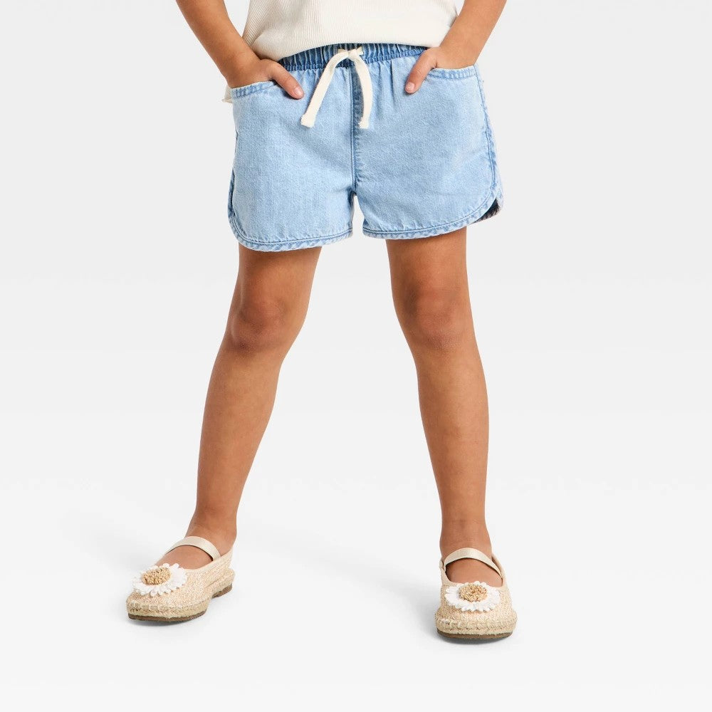 Cat & Jack Toddler Girls' Denim Shorts - Light Wash 5T