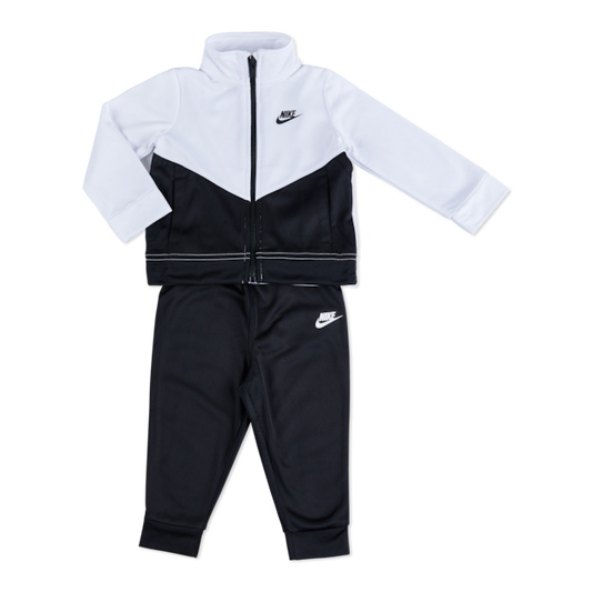 Nike boys 2pc Set sizes 24M